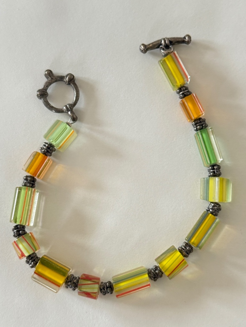 ARTISAN Can Glass Bead Toggle Bracelet
